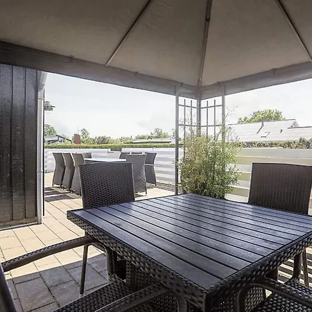 8 Person In * Otterup