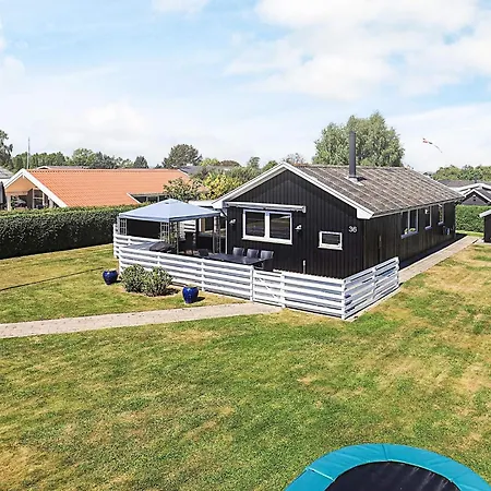 8 Person In Semesterbostad