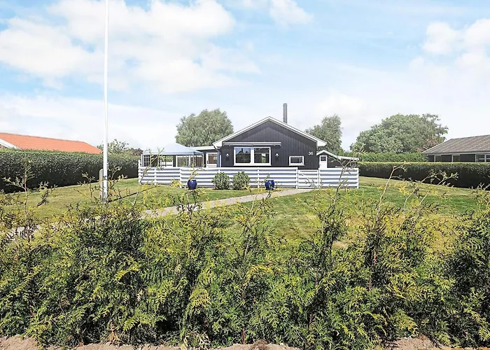 Semesterbostad 8 Person In