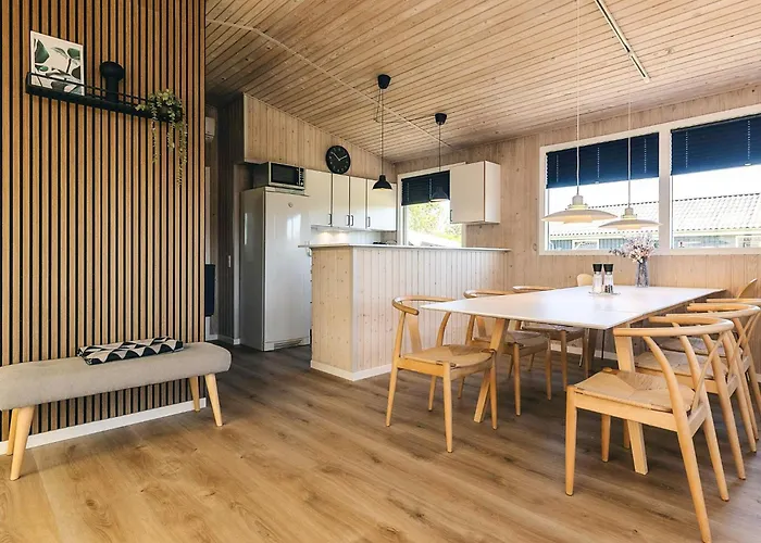 Semesterbostad 8 Person In