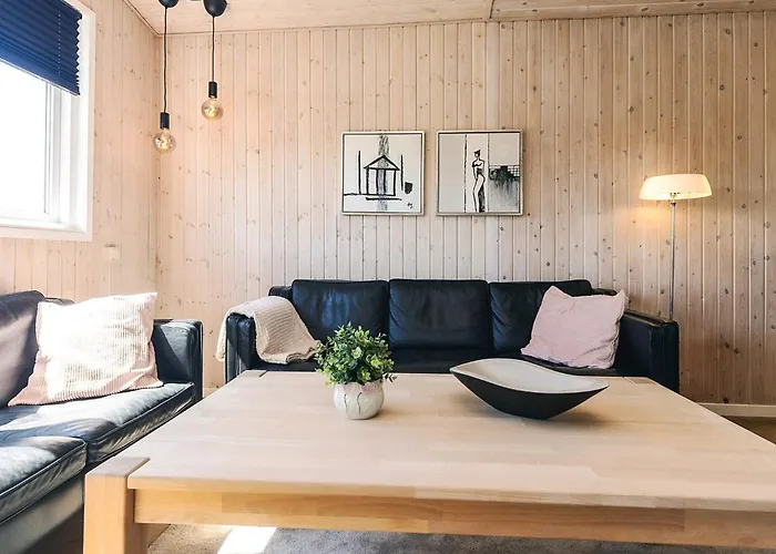 8 Person In Semesterbostad *